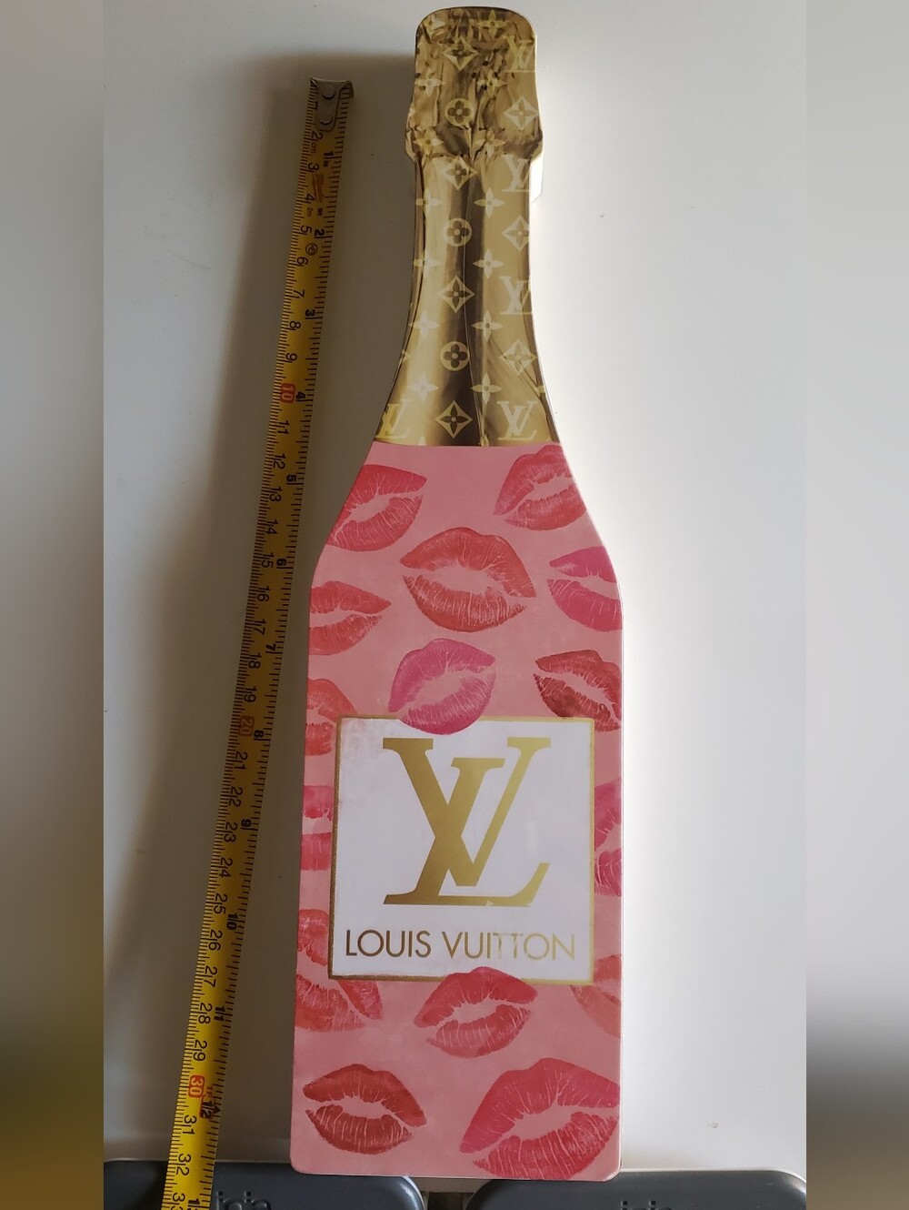 🆕️ Louis Vuitton Pink Lips Champagne Wall Art Decor